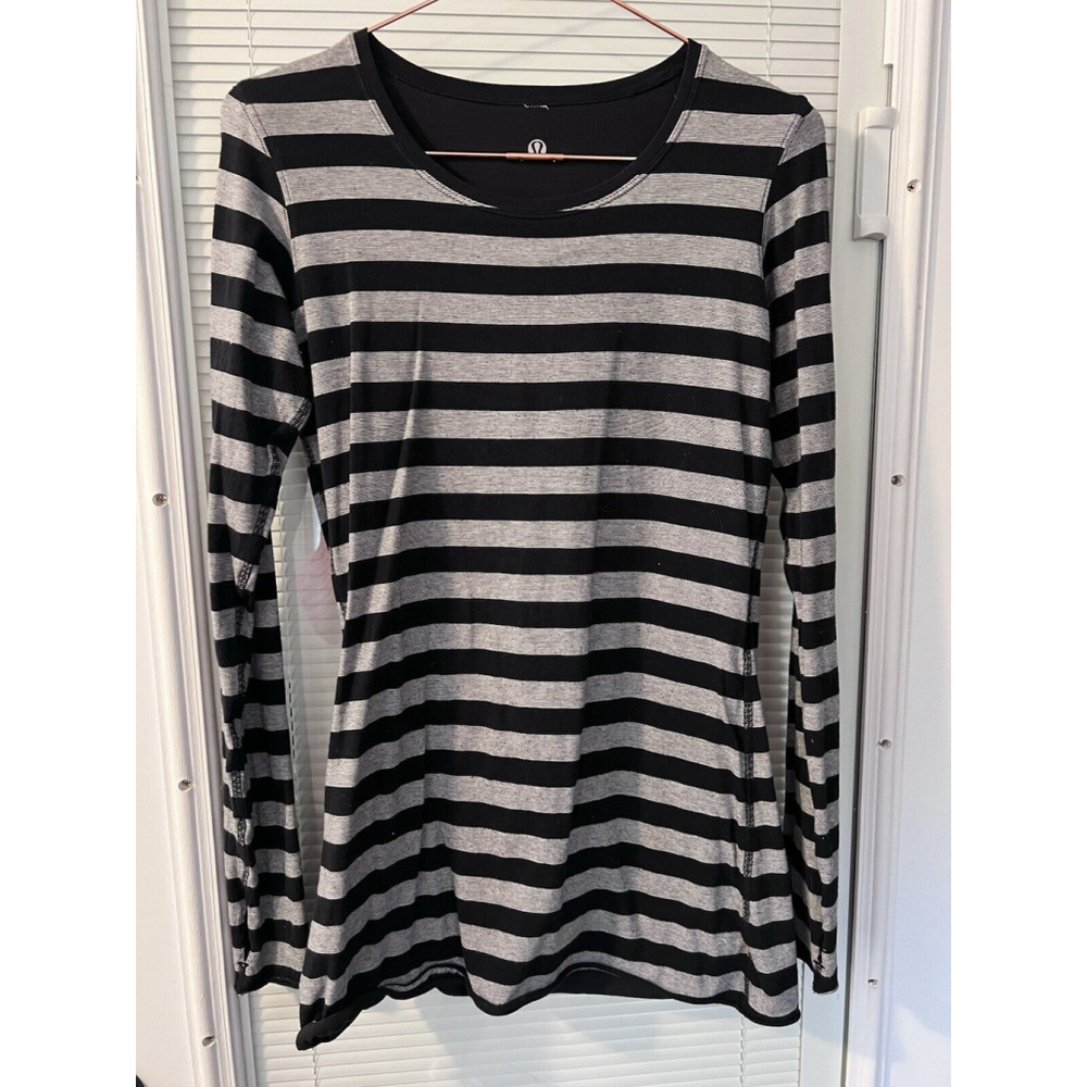 lululemon black gray stripe reversible long sleeve crewneck top size 6